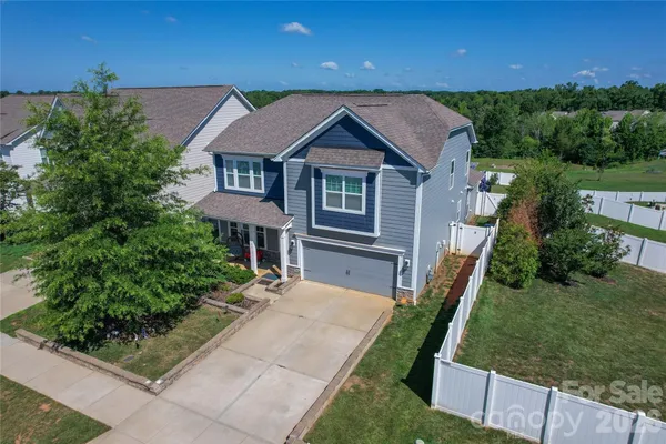 Property Slideshow image 2 of 34 | 109 e americana dr, Mooresville, NC, 28115