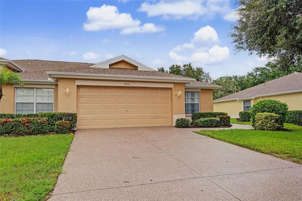 Property Slideshow image 3 of 32 | 2241 worthington greens dr, Sun City Center, FL, 33573