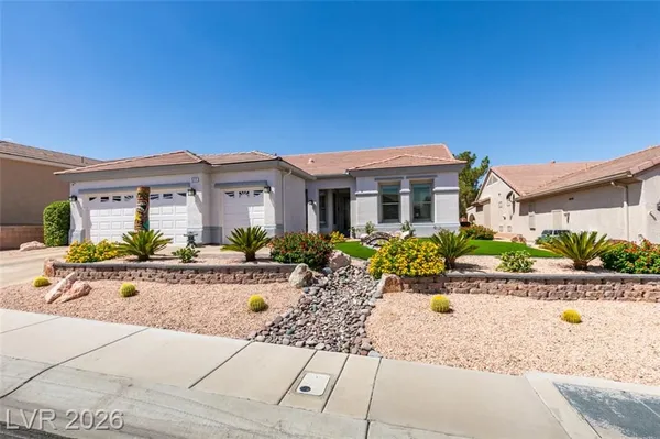 Property Slideshow image 2 of 35 | 577 mountain links dr, Henderson, NV, 89012