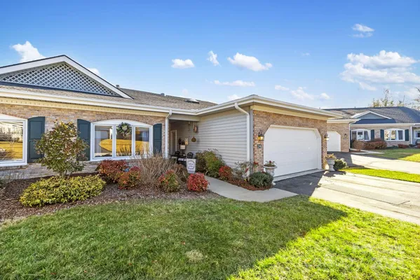 Property Slideshow image 3 of 32 | 24 country meadows ln, Hendersonville, NC, 28792