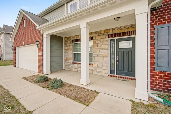 Property Slideshow image 3 of 28 | 2796 halfaker way, Greenwood, IN, 46143