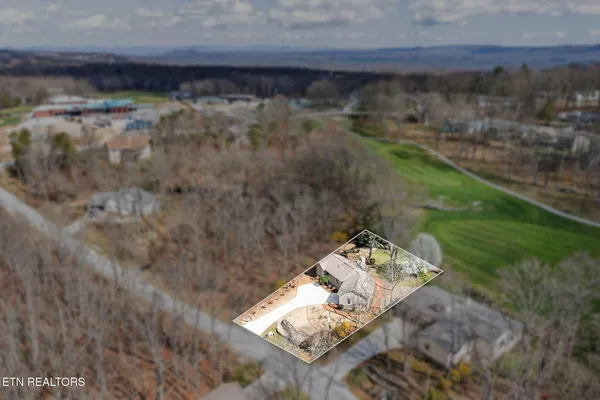 Property Slideshow image 2 of 49 | 113 prescott ln, Crossville, TN, 38558