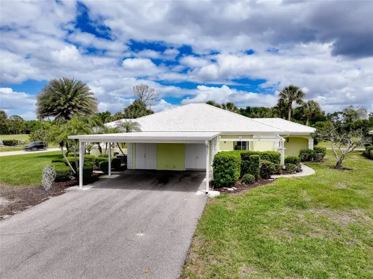 Property Slideshow image 3 of 63 | 303 wexford ter 183, Venice, FL, 34293