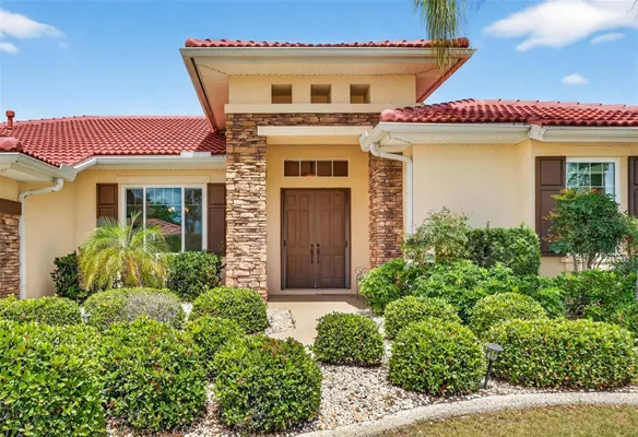 Property Slideshow image 3 of 42 | 2212 myrtle vista ct, Sun City Center, FL, 33573