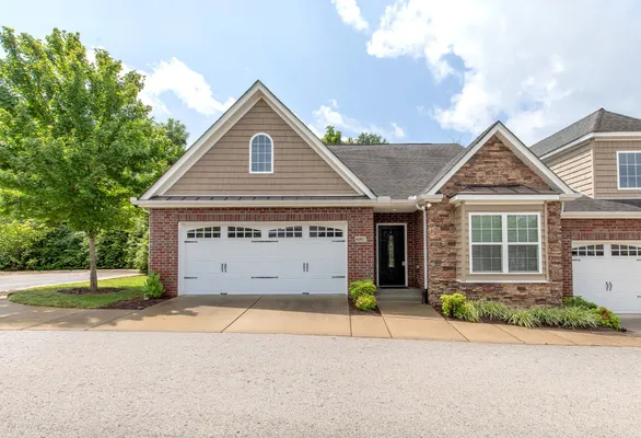 Property Slideshow image 2 of 58 | 395 devon chase hl 6001, Gallatin, TN, 37066