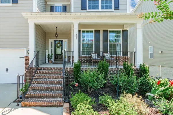 Property Slideshow image 3 of 46 | 208 canoe pole ln, Mooresville, NC, 28117