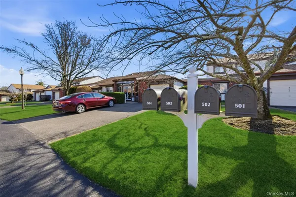 Property Slideshow image 3 of 48 | 504 gotham ct, Saint James, NY, 11780