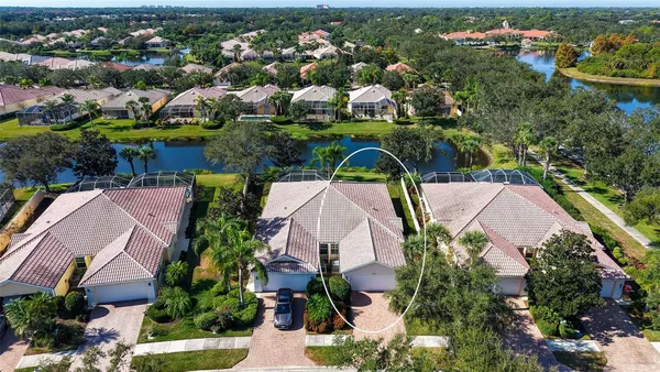 Property Slideshow image 3 of 95 | 5737 ivrea dr, Sarasota, FL, 34238
