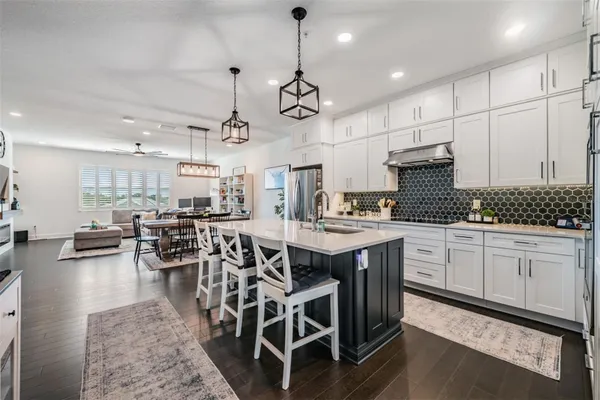 Property Slideshow image 2 of 41 | 9916 key haven rd, Seminole, FL, 33777