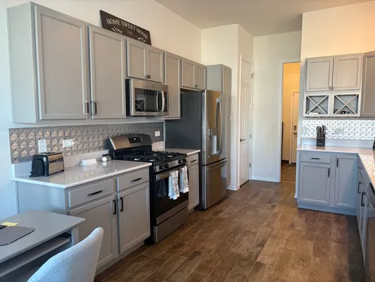 Property Slideshow image 3 of 31 | 17558 w windemere cir, Lockport, IL, 60441