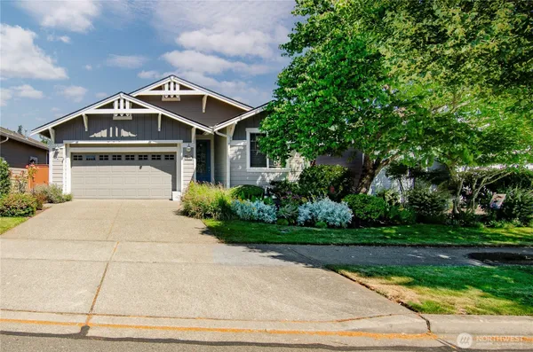 Property Slideshow image 2 of 37 | 8210 vashon dr, Lacey, WA, 98516