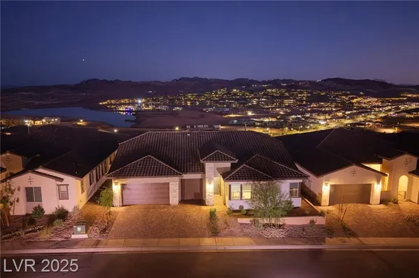 Property Slideshow image 2 of 63 | 351 tigullio ave, Henderson, NV, 89011