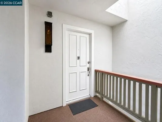 Property Slideshow image 3 of 26 | 1208 skycrest dr 5, Walnut Creek, CA, 94595