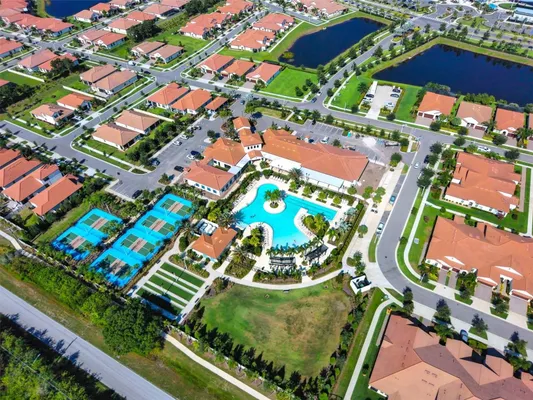 Property Slideshow image 2 of 59 | 5231 windy grove dr, Wimauma, FL, 33598