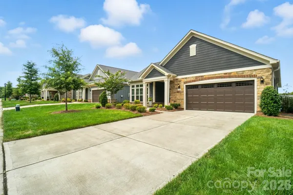 Property Slideshow image 3 of 26 | 695 poplar view dr, Concord, NC, 28027