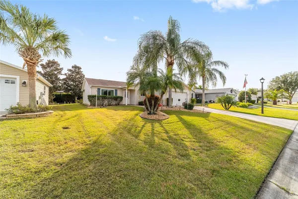 Property Slideshow image 2 of 50 | 442 pace ln, The Villages, FL, 32162