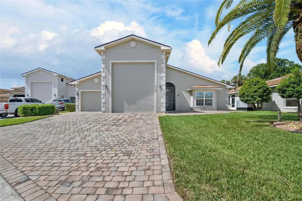 Property Slideshow image 3 of 98 | 4152 dunmore dr, Lake Wales, FL, 33859