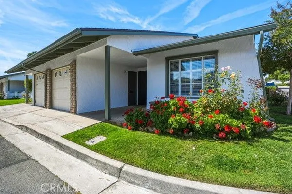 Property Slideshow image 2 of 26 | 19324 flowers ct, Newhall, CA, 91321