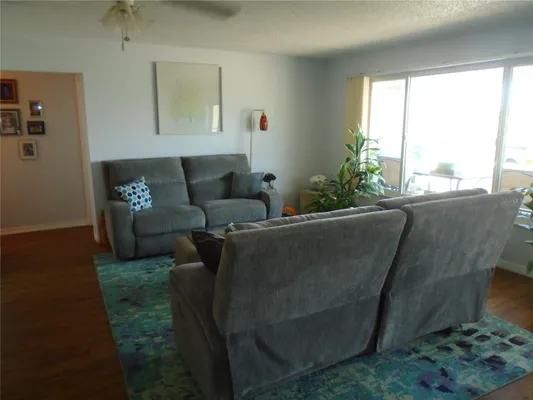 Property Slideshow image 2 of 31 | 3648 91st ave 6, Pinellas Park, FL, 33782