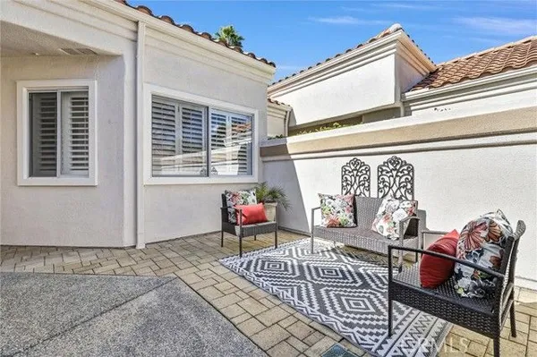 Property Slideshow image 2 of 39 | 21531 paseo palmetto, Mission Viejo, CA, 92692