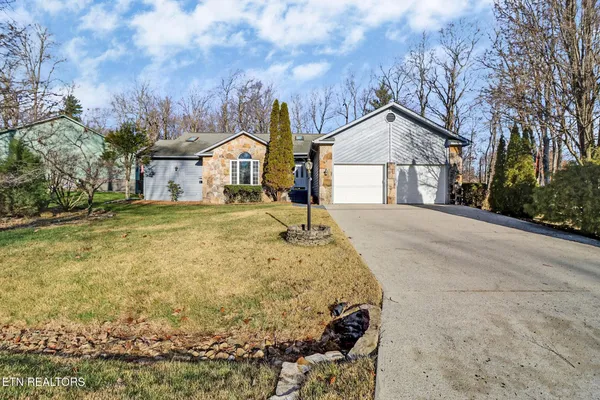 Property Slideshow image 2 of 41 | 107 walden ridge dr, Crossville, TN, 38558