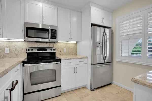 Property Slideshow image 2 of 44 | 2708 nassau bnd a2, Coconut Creek, FL, 33066