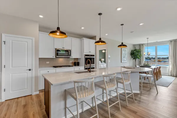 Property Slideshow image 3 of 13 | 2833 summer ct, Lindenhurst, IL, 60046