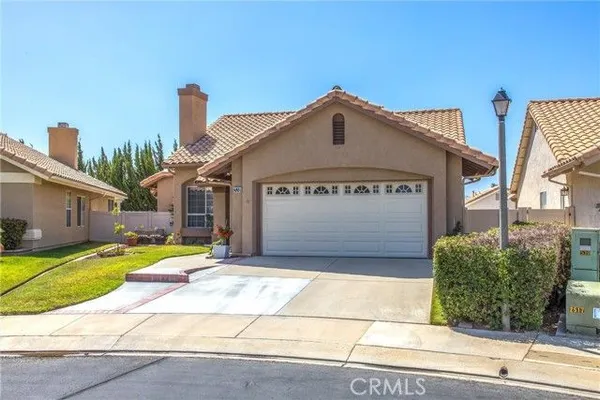 Property Slideshow image 3 of 43 | 518 s seminole cir, Banning, CA, 92220