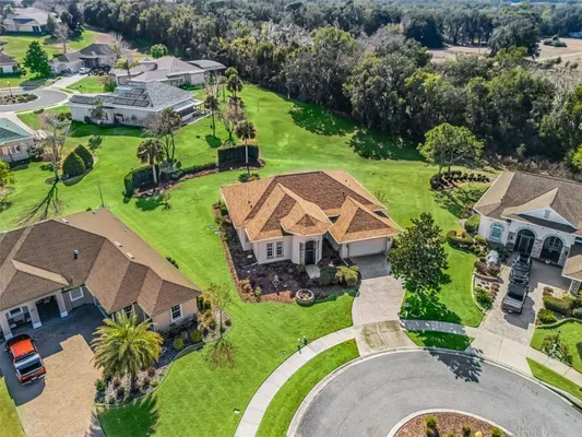 Property Slideshow image 3 of 46 | 5236 island terrace ct, Lady Lake, FL, 32159