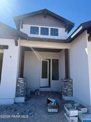 Property Slideshow image 2 of 33 | 4343 n larkin ave, Prescott Valley, AZ, 86314