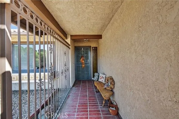 Property Slideshow image 3 of 54 | 2218 redwood dr, Hemet, CA, 92545