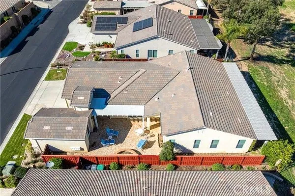 Property Slideshow image 2 of 50 | 570 olazabal dr, Hemet, CA, 92545