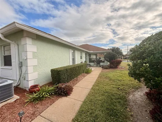 Property Slideshow image 2 of 21 | 8350 high point cir apt 3, Port Richey, FL, 34668