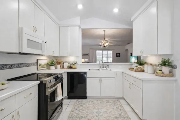 Property Slideshow image 2 of 39 | 5964 brittania blvd, Tavares, FL, 32778