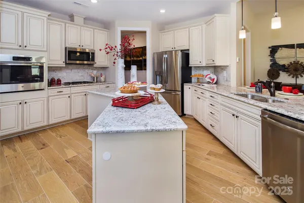 Property Slideshow image 2 of 34 | 8941 silver springs ct, Charlotte, NC, 28215