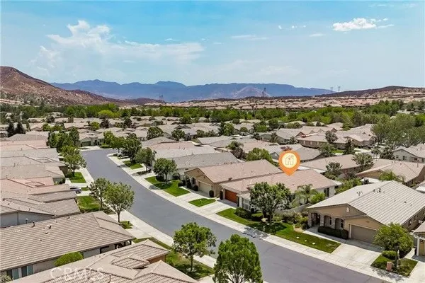 Property Slideshow image 3 of 31 | 1565 turtle crk, Beaumont, CA, 92223