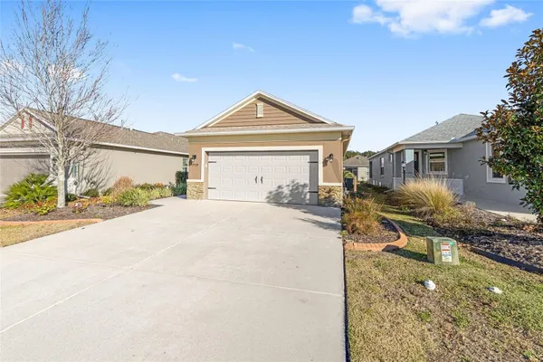 Property Slideshow image 2 of 40 | 7729 sw 86th terrace rd, Ocala, FL, 34481