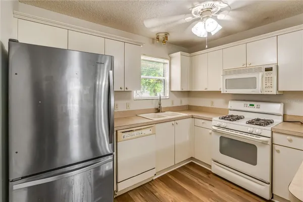 Property Slideshow image 3 of 22 | 2778 edwards ln, The Villages, FL, 32162