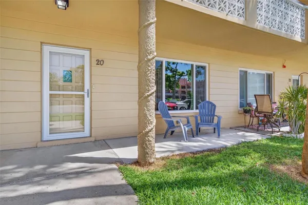 Property Slideshow image 2 of 66 | 2466 ecuadorian way 20, Clearwater, FL, 33763