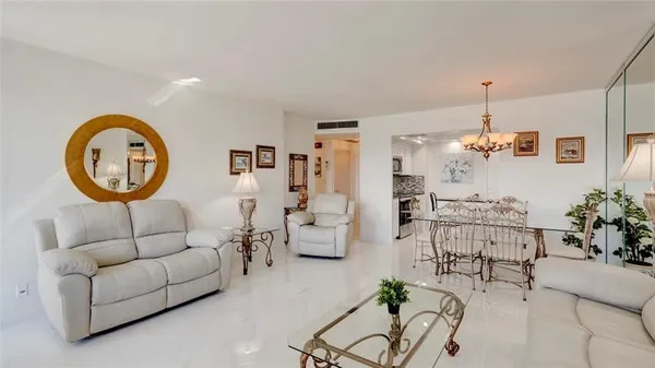 Property Slideshow image 2 of 40 | 3333 ne 34th st apt 811, Fort Lauderdale, FL, 33308