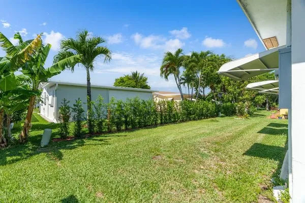 Property Slideshow image 3 of 35 | 4510 nw 49th ct, Tamarac, FL, 33319