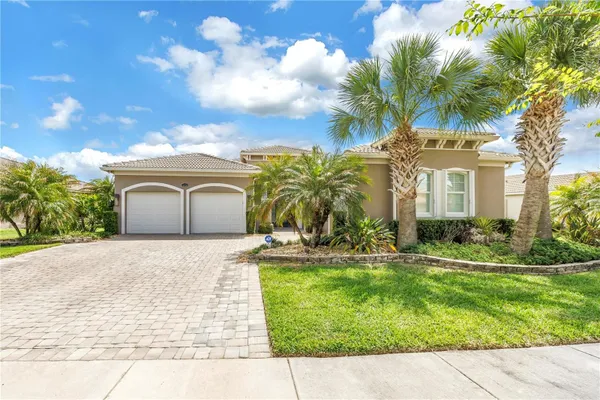 Property Slideshow image 2 of 56 | 15939 cape coral dr, Wimauma, FL, 33598
