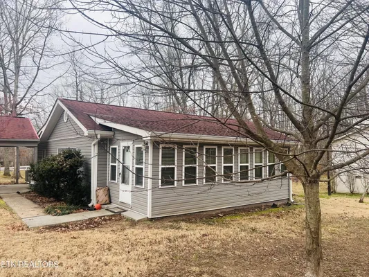 Property Slideshow image 2 of 27 | 352 lakeview dr, Crossville, TN, 38558