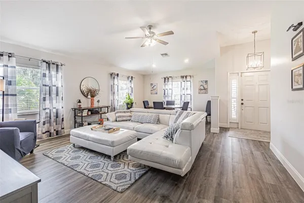 Property Slideshow image 2 of 91 | 9524 rolling cir, San Antonio, FL, 33576