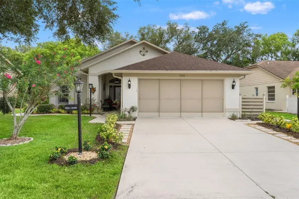 Property Slideshow image 3 of 93 | 7350 rosemont ln, Spring Hill, FL, 34606
