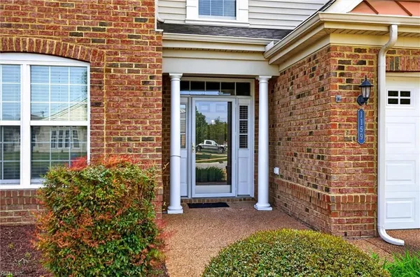 Property Slideshow image 2 of 35 | 1159 eagle pointe way, Chesapeake, VA, 23322
