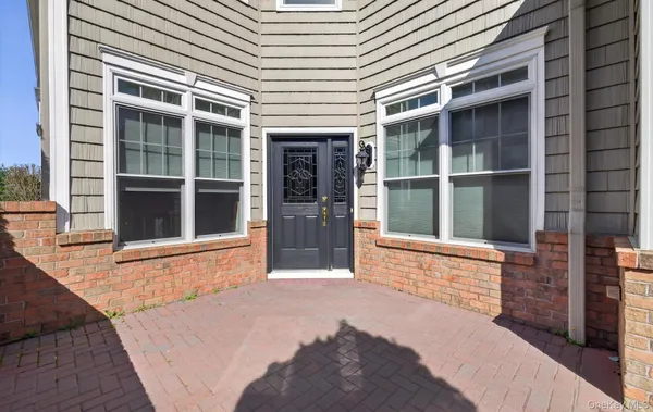 Property Slideshow image 2 of 31 | 702 equestrian way, Hempstead, NY, 11590