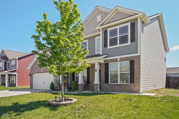 Property Slideshow image 3 of 34 | 181 imel way, Greenwood, IN, 46143