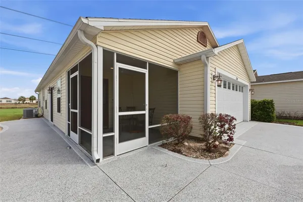 Property Slideshow image 2 of 25 | 2747 dyson loop, The Villages, FL, 32163