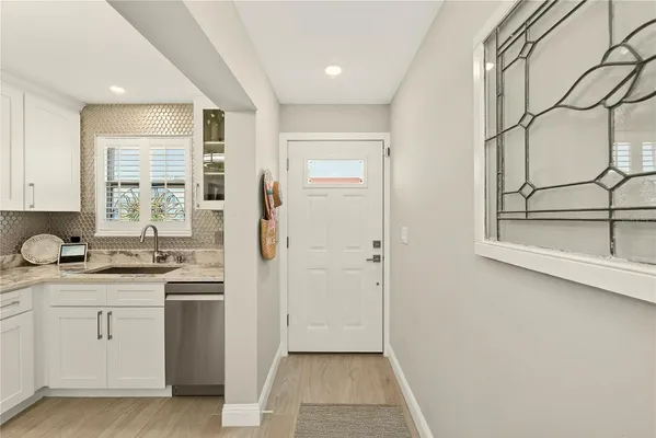 Property Slideshow image 3 of 59 | 3018 59th st 112, Gulfport, FL, 33707